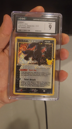 2021 Pokemon Celebration Umbreon Gold Star 17/17 Classic Collection CGC 9 Mint - Image 2