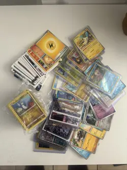 Pokemon Trading Card Game Assorted Cards Collection/Baseball cards - Image 1