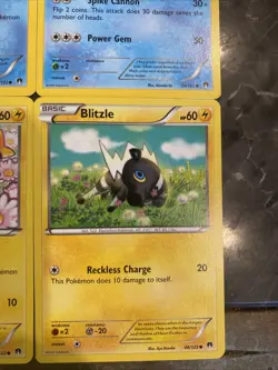 Pokemon 2016 Breakpoint 4 Card Set Of Cute Cards Shinx Blitzle Corsola & Froakie - Image 3