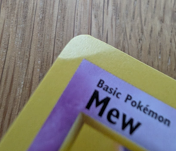 Mew - 8 ~ WOTC 2000 Black Star Promo ~ Damaged!! - Image 3
