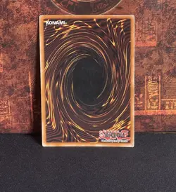 YuGiOh! Dark Magician Girl CT2-EN004 Secret Rare Limited Edition Collectors Tin - Image 5