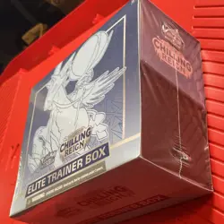 Pokemon TCG: Sword & Shield Chilling Reign Elite Trainer Box, English - Image 2