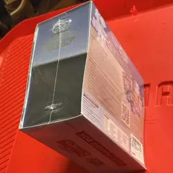 Pokemon TCG: Sword & Shield Chilling Reign Elite Trainer Box, English - Image 3