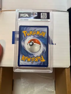 Pokemon 2024 SVP Pikachu Paldea Adventure Chest en PSA Mint 9 - Image 2