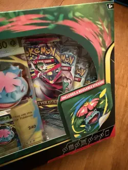 New Pokemon TCG Venusaur ex Premium Collection Box (SEALED) - Image 3