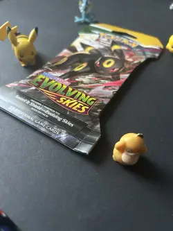 Pokemon TCG Evolving Skies Sleeved Booster Pack Unopened - Image 3