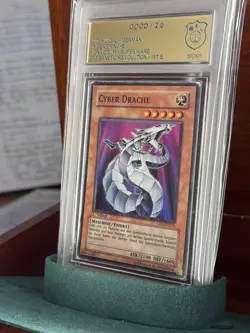 Yu-Gi-Oh, Cyber Drache, 2005, CRV-DE015, Super Rare, Good, 1st. Edition - Image 2