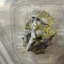 Pokemon Sword & Shield Arceus V SWSH204 Black Star Promo NM + Figure - Image 2