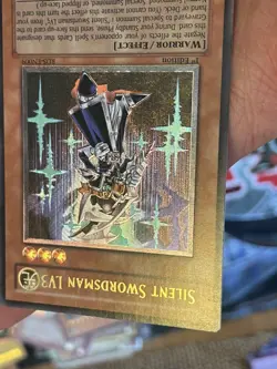 Yugioh Silent Swordsman LV3 RDS-EN009 Ultimate Rare 1st Edition VLP/NM - Image 4