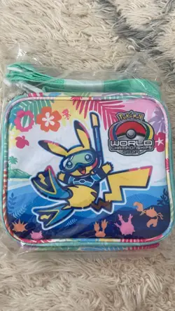 2024 Pokemon World Championships Competitor Pin Binder Bag Hawaii Honolulu - Image 1