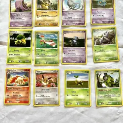 Pokemon Lot (16 cards) 2008 Pokemon TCG Trading Cards + Rare Foil Sneasel Card - Image 3
