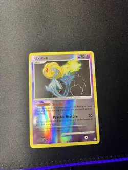 Pokemon Uxie Holo Basic Psychic 70 HP Nintendo Card 43/146 2008 - Image 2