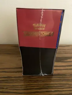 Pokemon Sword & Shield Darkness Ablaze Elite Trainer Box Brand New Sealed! - Image 2