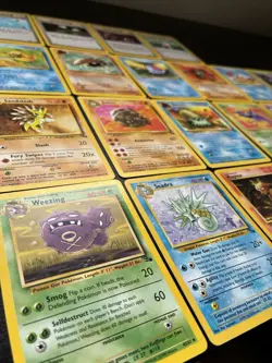 Vintage Fossil Pokemon Cards Bundle x 25 Good Condition 1999 WOTC - Image 3