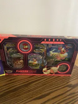 Pokemon Eeveelution Vmax Premium Collection Box Set - Vaporeon Flareon Jolteon - Image 3