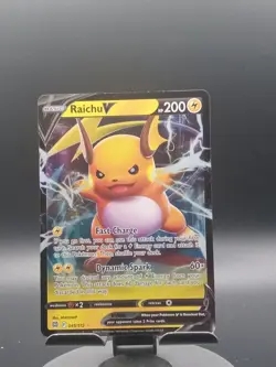 Pokemon TCG - Holofoil Raichu V Ultra Rare 045/172 NM SWSH09 - Image 1