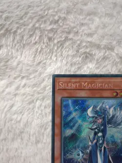 Yugioh RA02-EN012 - Silent Magician - Secret Rare - Image 2