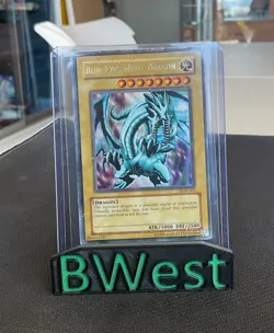2002 Blue-Eyes White Dragon Ultra Rare Holo Yugioh LOB-001 MP - Image 1