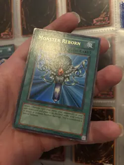 Yugioh Monster Reborn LOB-118 1st Edition Ultra Rare GLOSSY - Image 3
