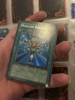 Yugioh Monster Reborn LOB-118 1st Edition Ultra Rare GLOSSY - Image 4