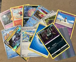 10 random bulk Pokemon cards. Comes with at least 1 holo and other great cards! - Image 1