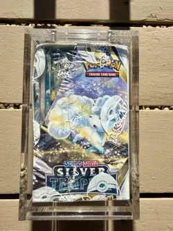 Pokemon Sword & Shield Silver Tempest Booster Box w/ acrylic case 820650860911 - Image 5