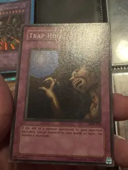 Trap Hole LOB-058 Super Rare GLOSSY Yugioh - Image 3