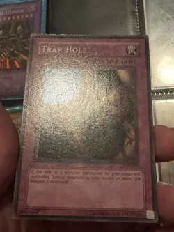 Trap Hole LOB-058 Super Rare GLOSSY Yugioh - Image 4