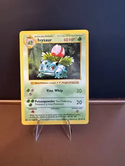 Pokemon Base Set Shadowless 30/102 Ivysaur Pokemon Card - Image 1