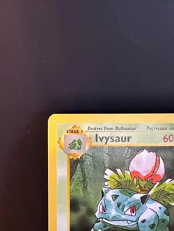 Pokemon Base Set Shadowless 30/102 Ivysaur Pokemon Card - Image 2