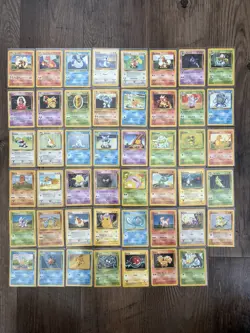 Pokemon Base Set ultd common/uncommon lot (23-69, 80-102) NM/LP + 160card binder - Image 1