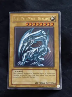 Yu-Gi-Oh! Konami Blue-Eyes White Dragon Ultra Rare SDK-001 Unlimited English #28 - Image 1