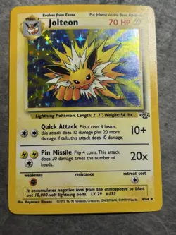 Pokemon TCG Jolteon 4/64 Jungle Holo Card - Image 1