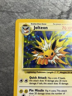 Pokemon TCG Jolteon 4/64 Jungle Holo Card - Image 2