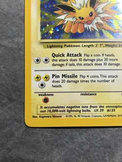 Pokemon TCG Jolteon 4/64 Jungle Holo Card - Image 3