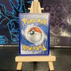 Pikachu V 043/185 - Vivid Voltage - Pokemon Card - Near Mint - Image 2