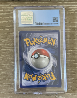 Pokemon Charizard Holo Base Set Unlimited Card 4/102 1999 DUTCH CGC 9 - Image 2