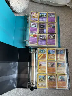 Huge pokemon lot collection binder- Over 1600+ Cards - Image 1