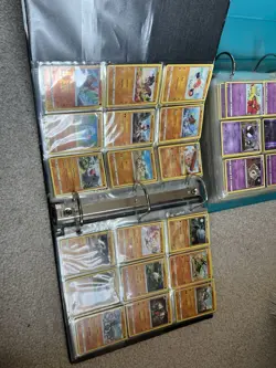 Huge pokemon lot collection binder- Over 1600+ Cards - Image 2