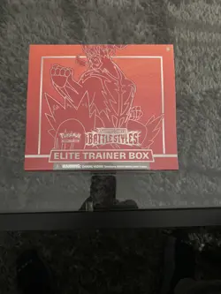 Pokemon Sword & Shield Battle Styles Elite Trainer Box - Red In Hand, Sealed NEW 820650808357 - Image 2