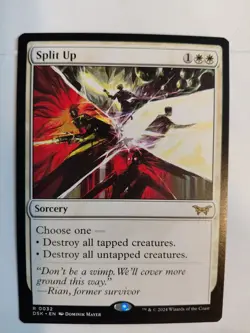 Split Up Duskmourn: House of Horror Regular - Image 1