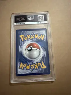Pokemon TCG Umbreon Gold Star 17/17 Celebrations Classic Collection PSA 9 - Image 2
