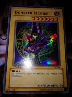 Dunkler Magier / Dark Magician -SYE Super Rare - EX+ Yu-Gi-Oh Yugioh 1. Auflage - Image 1