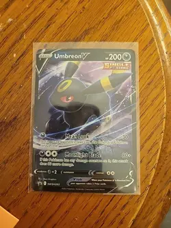 Umbreon V SWSH203 Ultra Rare 2022 Black Star Promo Pokemon Card Near Mint-Mint - Image 1