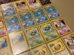2001 Pokemon TCG Raikou Ho-oh Sneasel Lanturn Neo Revelation Series 35 Card Lot - Image 5