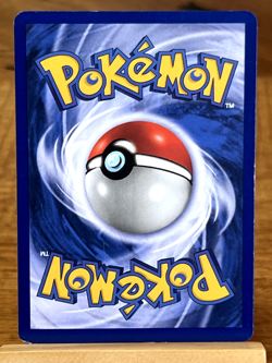 Pokemon TCG Pidgeotto 22/102 Base Set Rare - Image 2