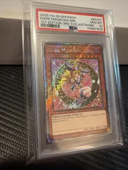 2025 YU-GI-OH! RA04-QUARTER CENTURY STAMPEDE #EN107 DARK MAGICIAN GIRL PSA 10 - Image 3