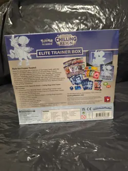 Pokemon TCG Sword & Shield Chilling Reign Elite Trainer Box ETB Sealed New - Image 4