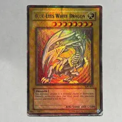 Blue-Eyes White Dragon Heavy Holo Bleed Error SDK-001 Ultra Unlim Yu-Gi-Oh MP - Image 1