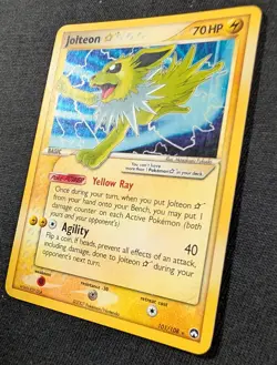 Pokemon Card Holo Jolteon Gold Star 101/108 DAMAGED ex Power Keepers - Image 3